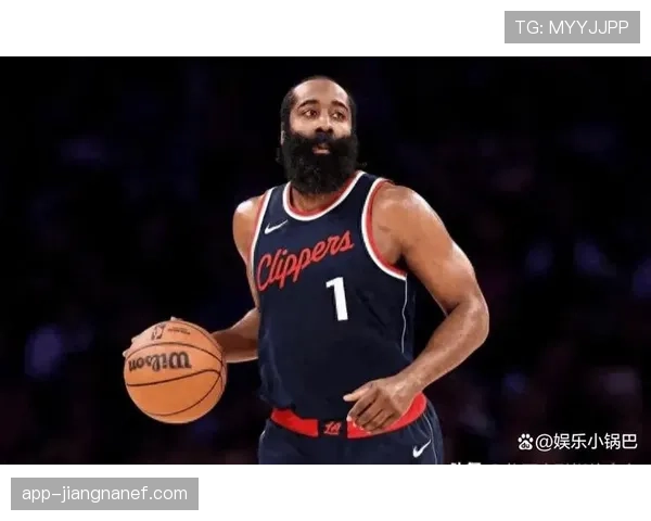 哈登无球跑动占比提升，改变进攻发起方式