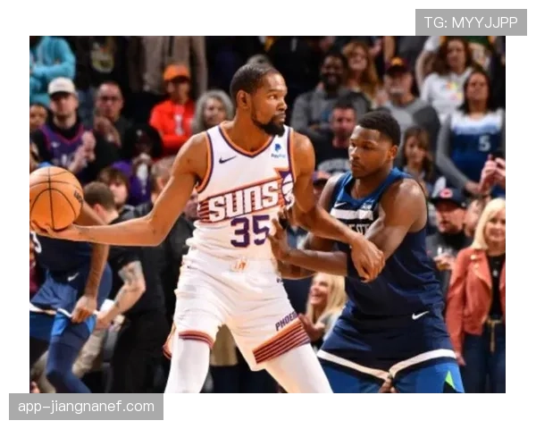 爱德华兹无球跑动效率提升，拉开森林狼外线空间